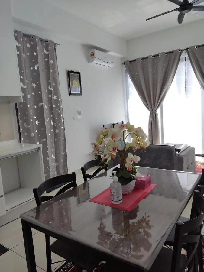 Homestay Astoria Ampang, 6Pax - Near Klcc, Zoonegara, Ampangpoint Mall Kuala Lumpur