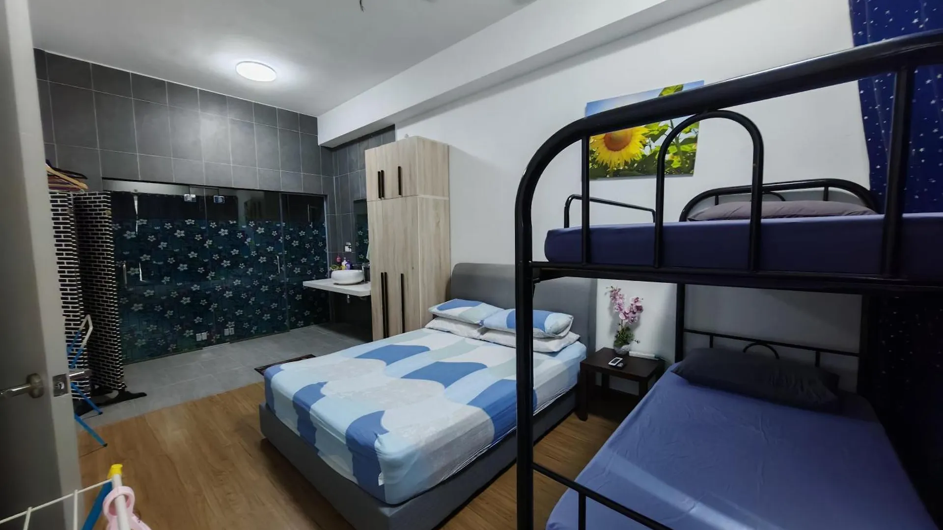 Homestay Astoria Ampang, 6Pax - Near Klcc, Zoonegara, Ampangpoint Mall Kuala Lumpur